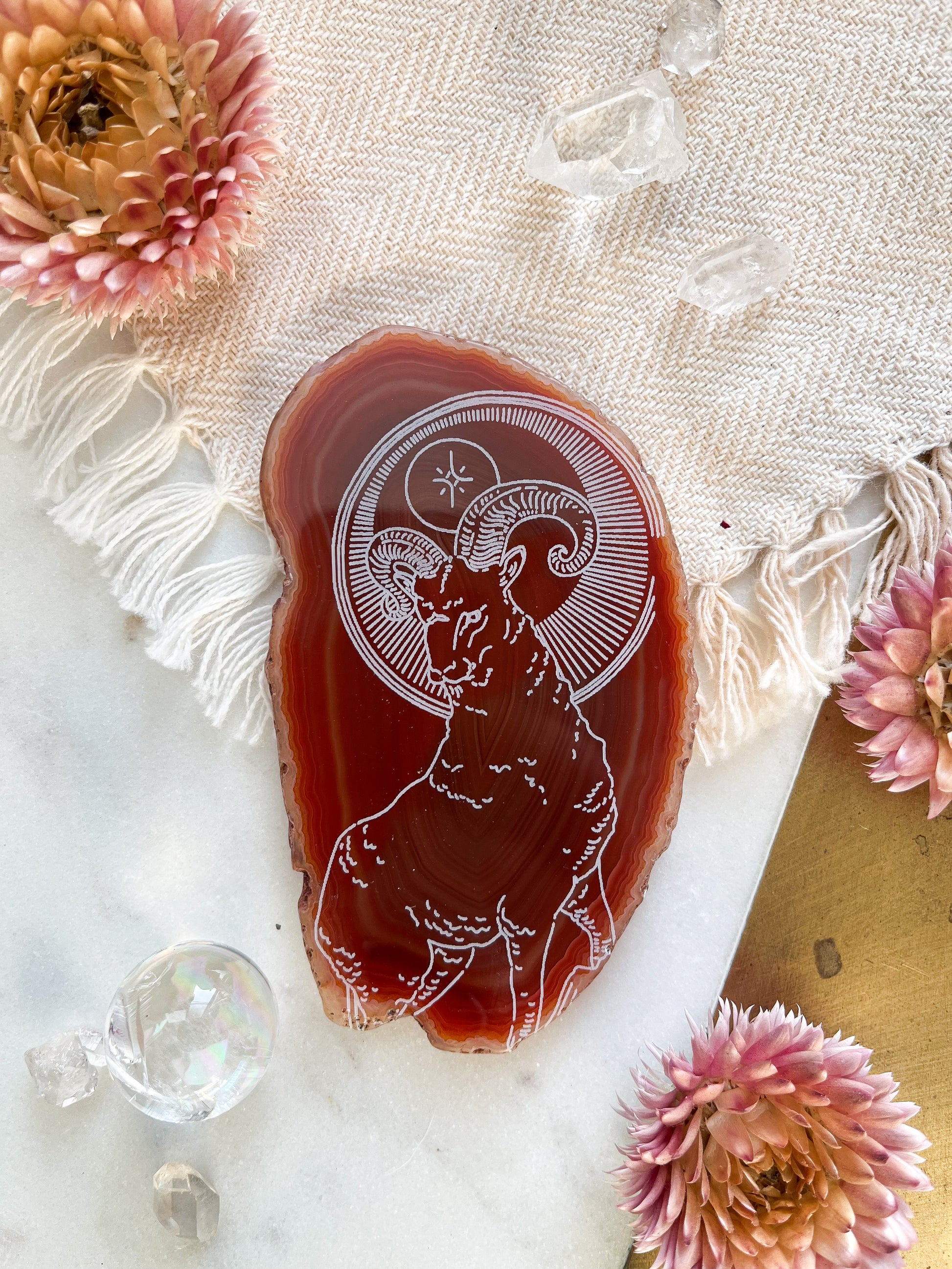 red agate gold aries