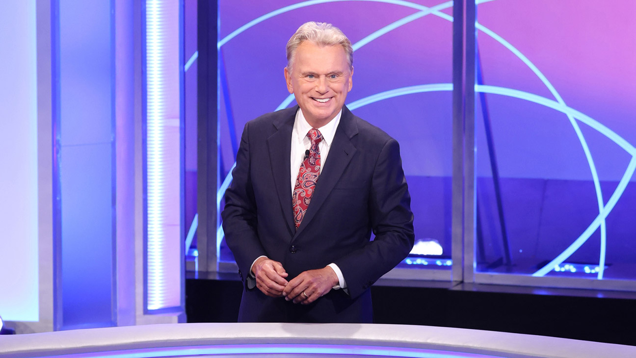 is this pat sajak's last week on wheel of fortune