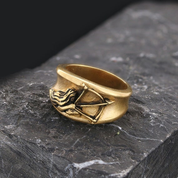 Shop Sagittarius Rings: Unique Zodiac Jewelry for Every Sagittarius